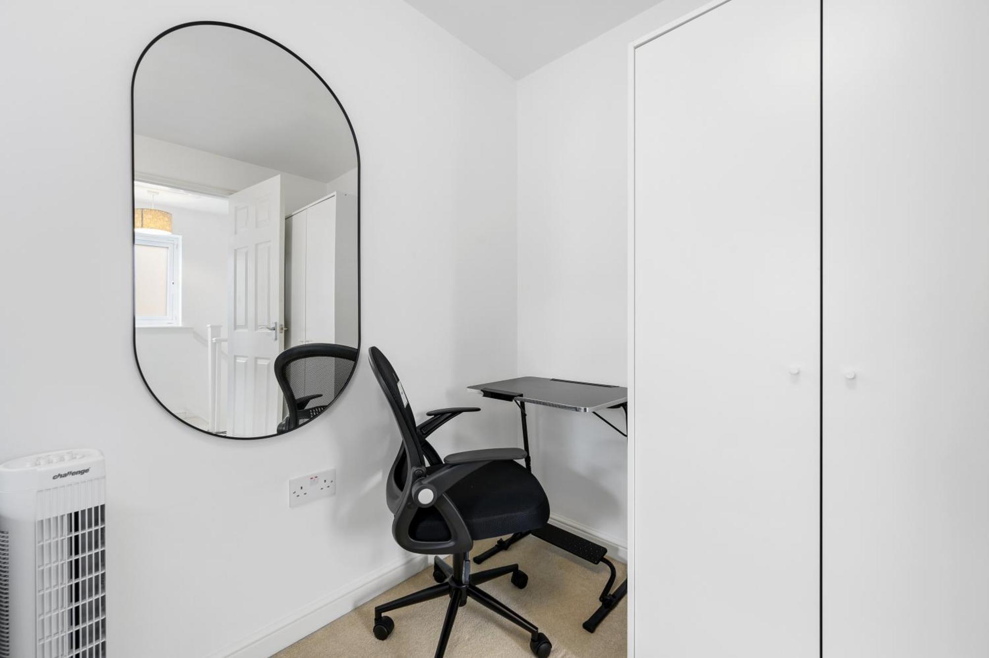 Comfy Stay 6Mins To Coop Live Arena, Etihad Stadium & City Centre With Wifi & Free Private Parking Manchester Exterior photo