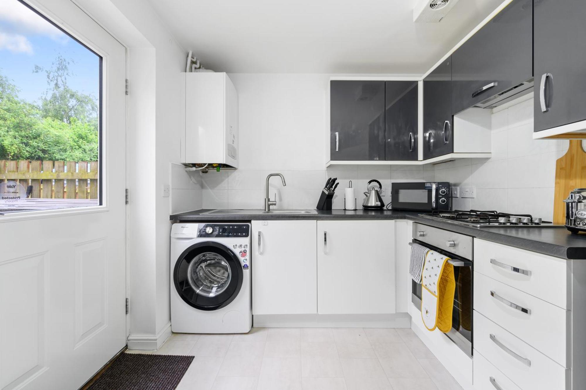 Comfy Stay 6Mins To Coop Live Arena, Etihad Stadium & City Centre With Wifi & Free Private Parking Manchester Exterior photo
